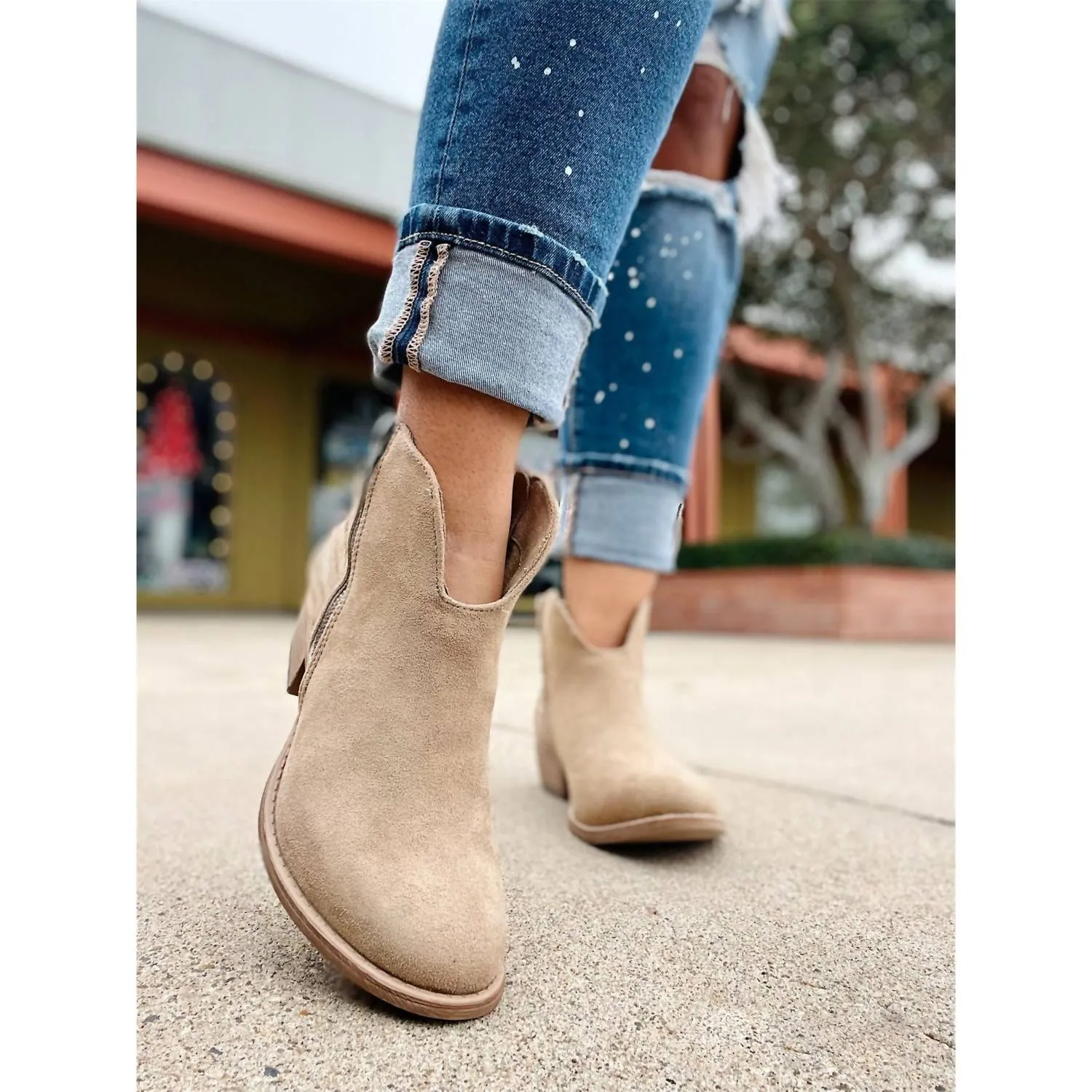 Diverse Booties In Taupe