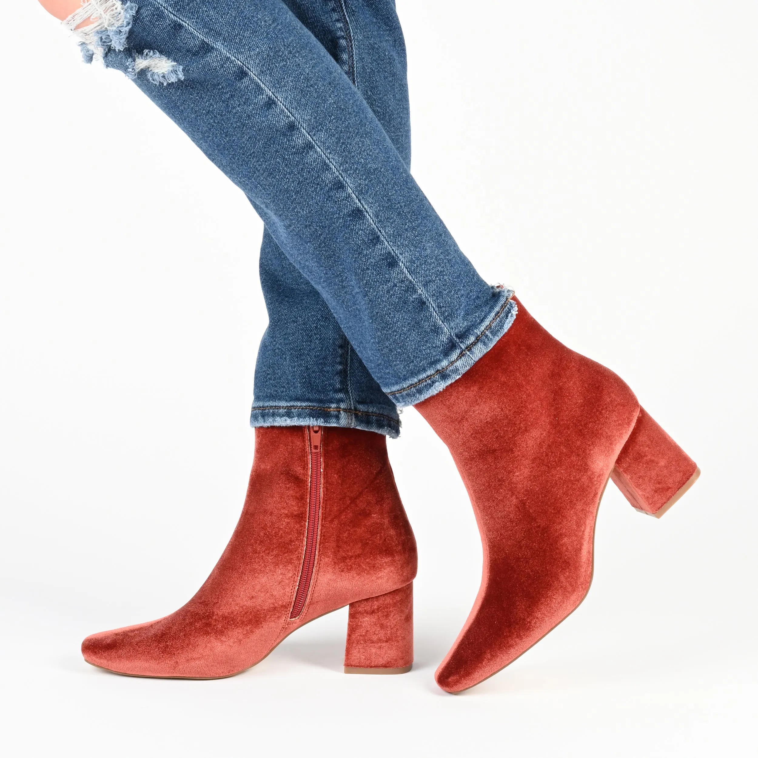 Journee Collection Women's Tru Comfort Foam Wide Width Hazara Bootie