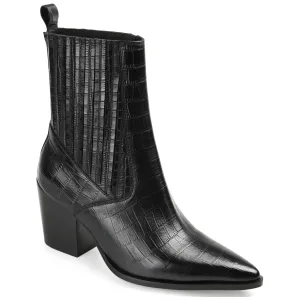 Journee Signature Womens Genuine Leather Markka Pointed Toe Stacked Chelsea Booties