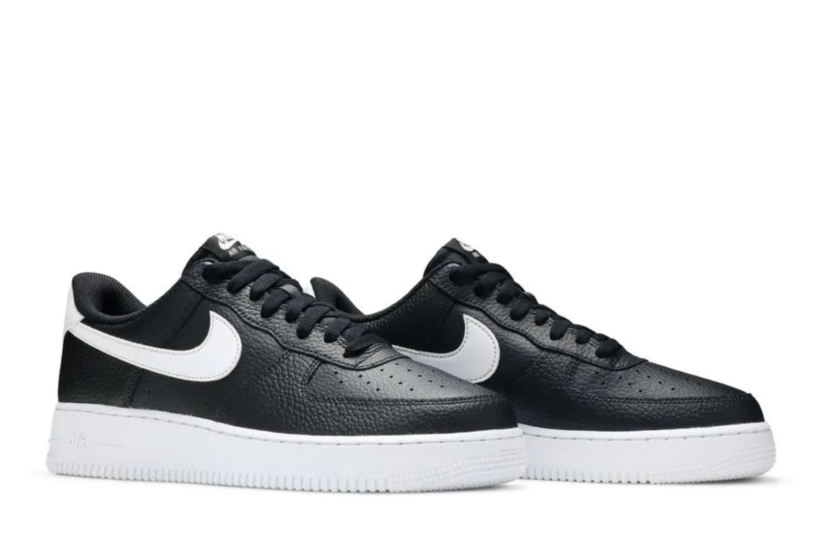 Nike Air Force 1 Low '07 Black White Pebbled Leather