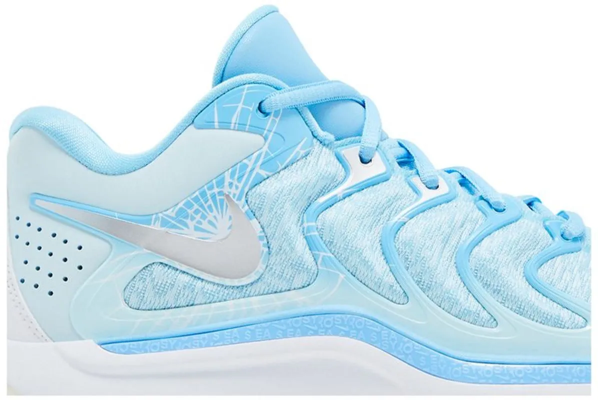 Nike KD 17 Christmas