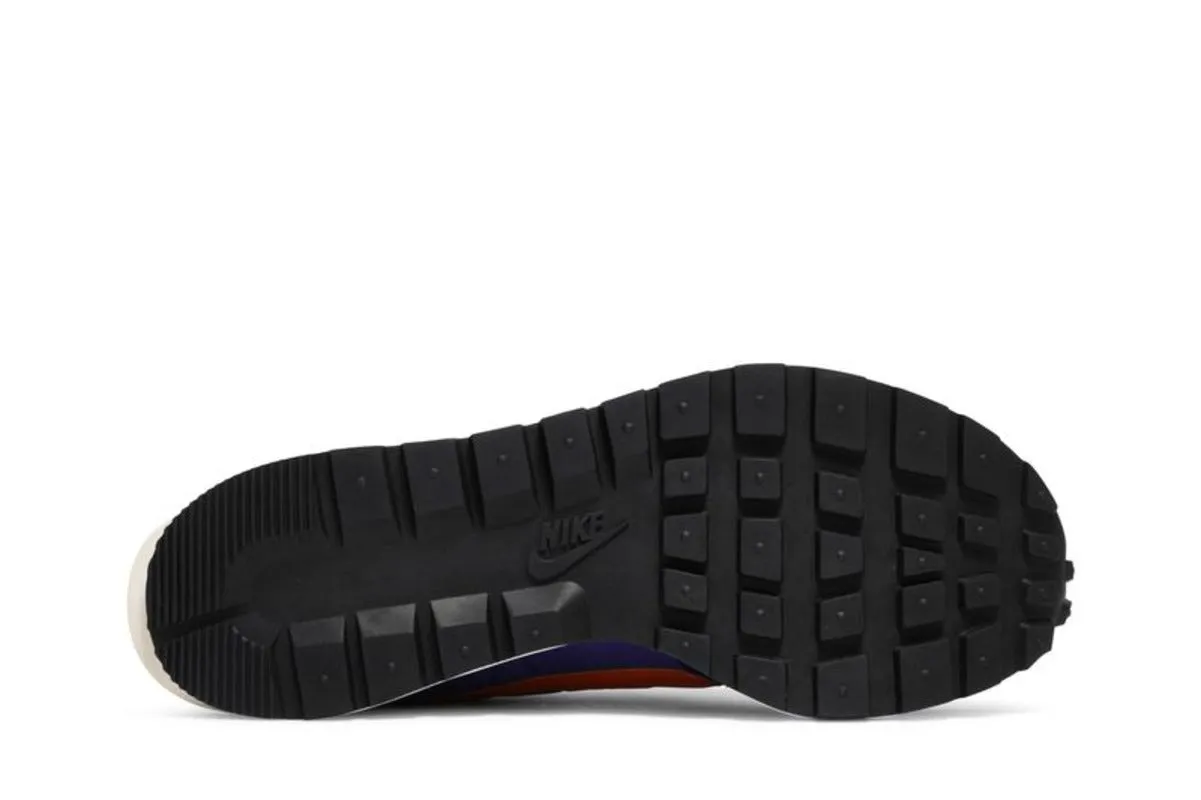 Nike Vaporwaffle sacai Dark Iris