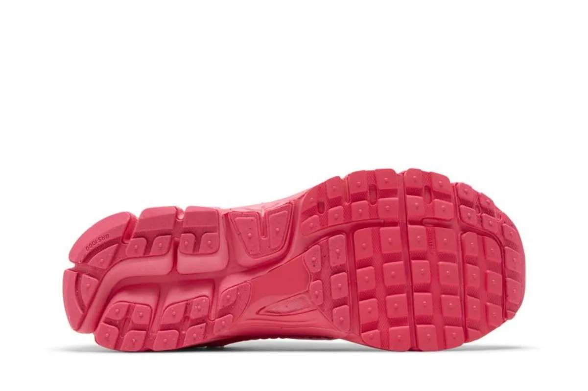 Nike Zoom Vomero 5 Hot Punch
