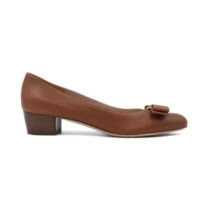 Salvatore Ferragamo 'Vara Bow' Pumps - Women's 6