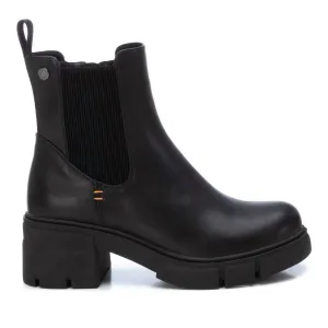 Women's Chelsea Booties In Black