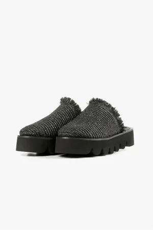 Women's Raffia Round Lugg Mule In Black